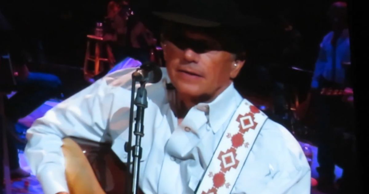 George Strait – You Can’t Make a Heart Love Somebody